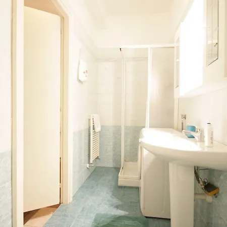 Apartment Petit Studio Con Box Auto! *