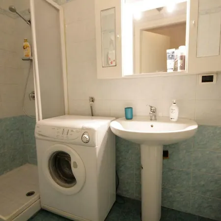 Petit Studio Con Box Auto! *